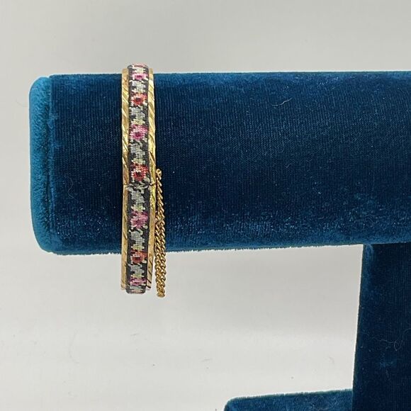 Vintage Elegant Tapestry Bangle Bracelet - Picture 1 of 6